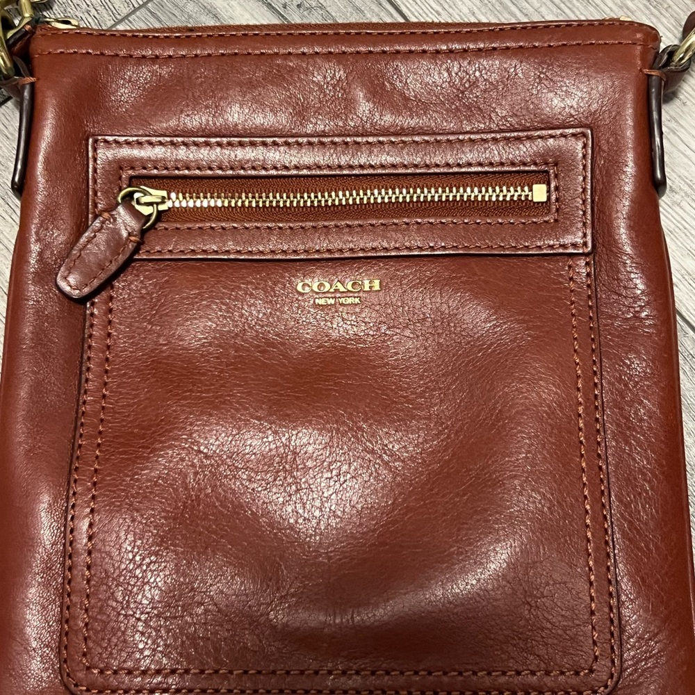 Coach Crossbody Bag - Brown leather, with gold accent